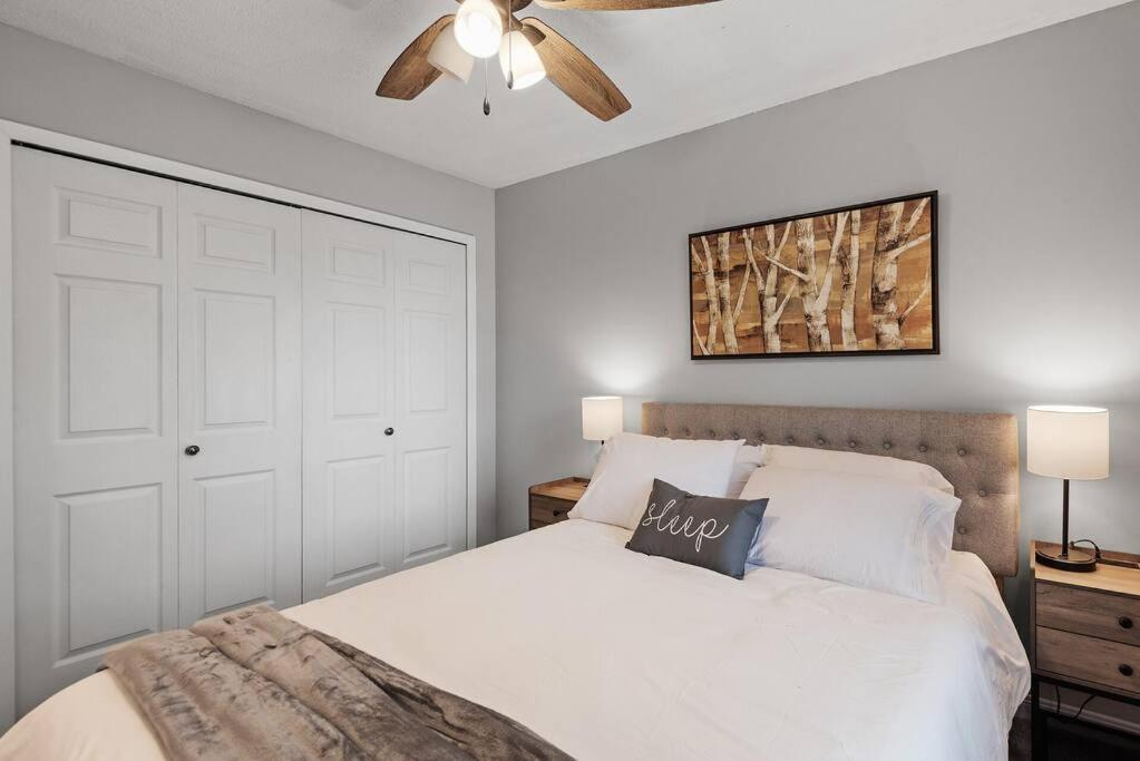 Tranquil 2Br Apt Mpls - 8075 Apt 3 مينيابولس، مينيسوتا المظهر الخارجي الصورة